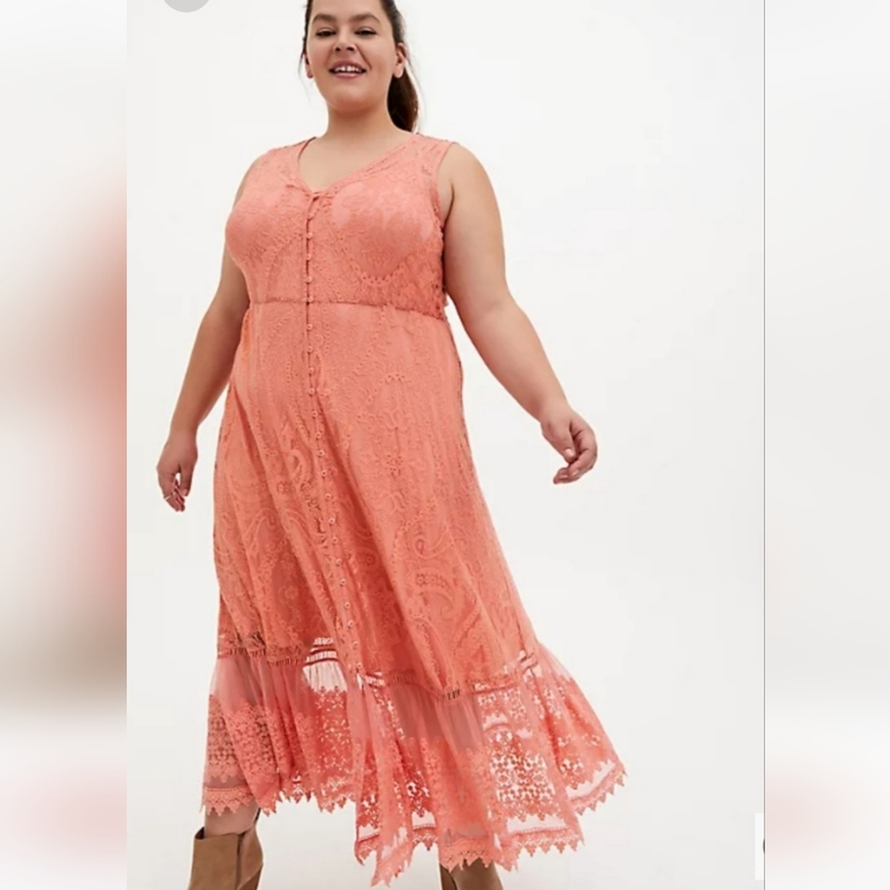 CORAL LACE BUTTON FRONT MAXI DRESS
